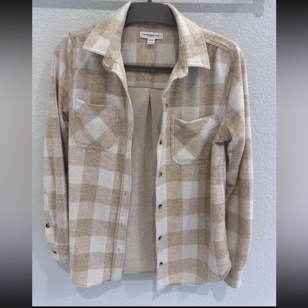 Women’s shacket XS NWOT